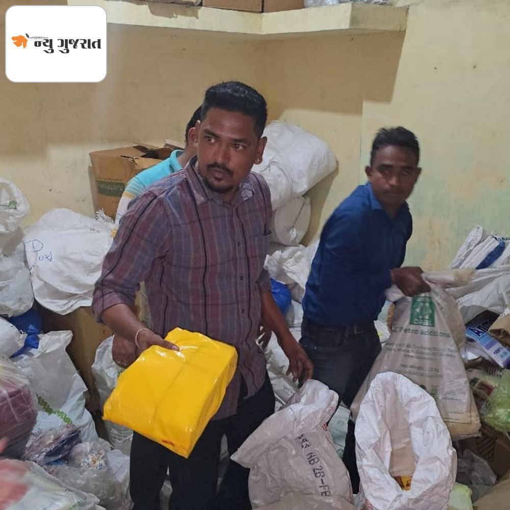 નવસારી મનપાની લાલ આંખ:900 કિલો પ્રતિબંધિત પ્લાસ્ટિક જપ્ત, 50 વેપારીઓને 1.75 લાખનો દંડ