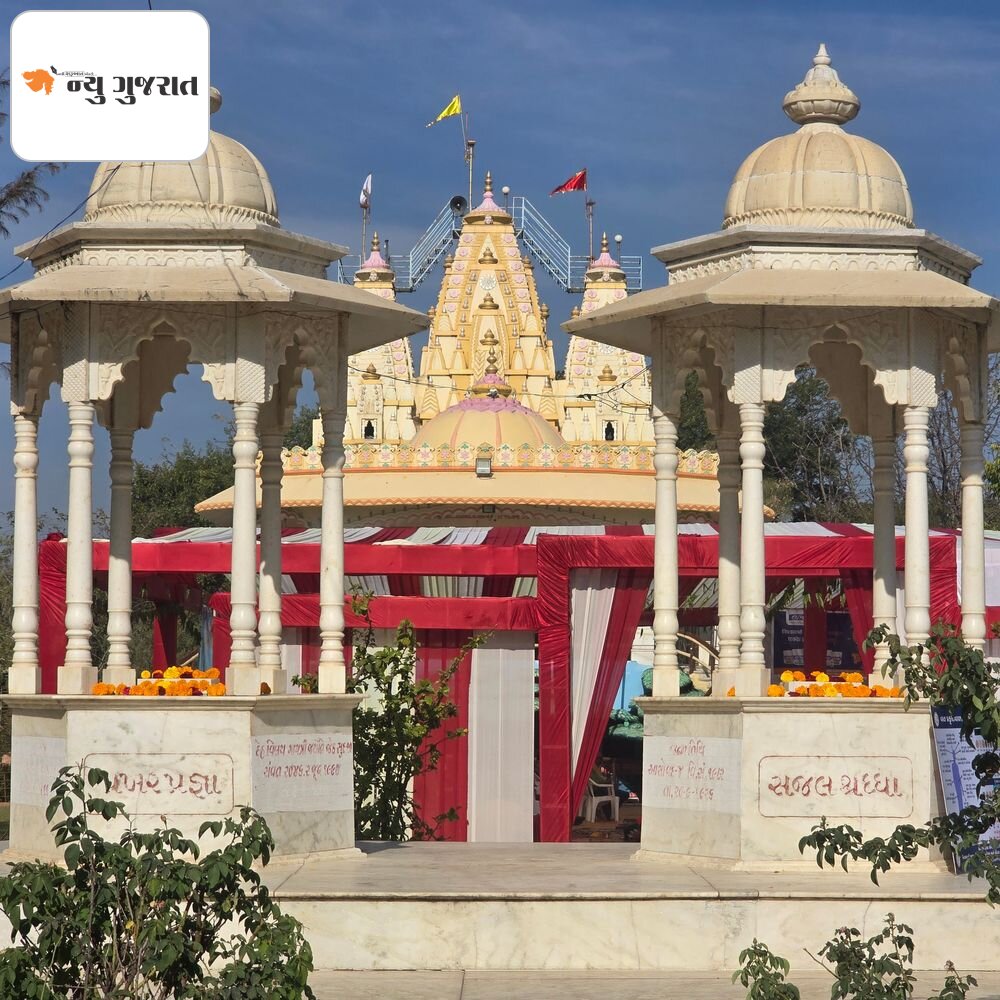 વિશ્વકર્મા જયંતીની ભવ્ય ઉજવણી:હિંમતનગરના ગાયત્રી આશ્રમમાં 6 બટુકોના યજ્ઞોપવીત અને 11 કુંડી મહાયજ્ઞનું આયોજન
