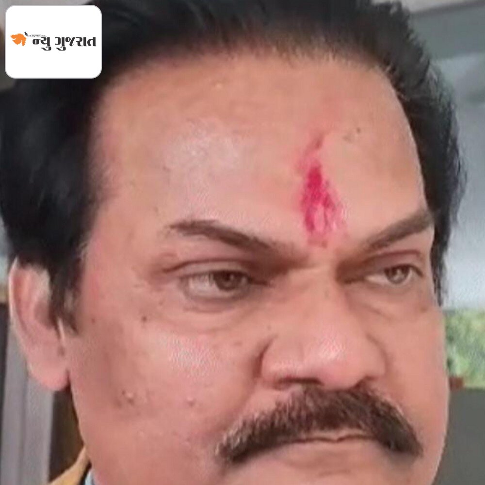 અખિલેન્દ્ર મિશ્રાના કાવ્ય સંગ્રહ 'આત્મોત્થાનમ'નું વિમોચન:એક્ટરે ત્રણ પુસ્તકો લખ્યા છે, સમાજ અને સાહિત્યને નવી દિશા આપતી સાહિત્યિક યાત્રા