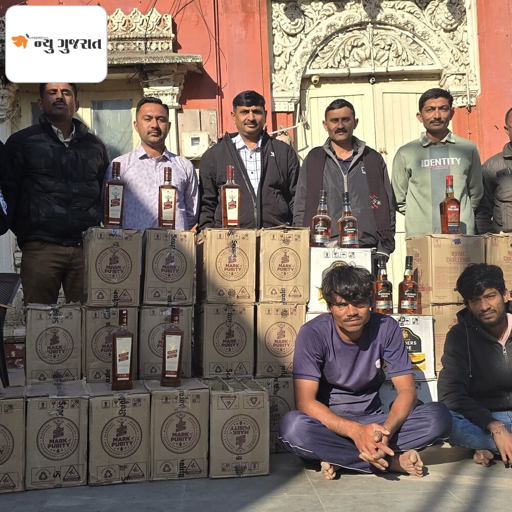 જામનગર LCBની દારૂની હેરાફેરી સામે કાર્યવાહી:ગોરધનપર ગામમાંથી 10.32 લાખની કિંમતનો વિદેશી દારૂ ઝડપાયો, બે આરોપી ઝબ્બે