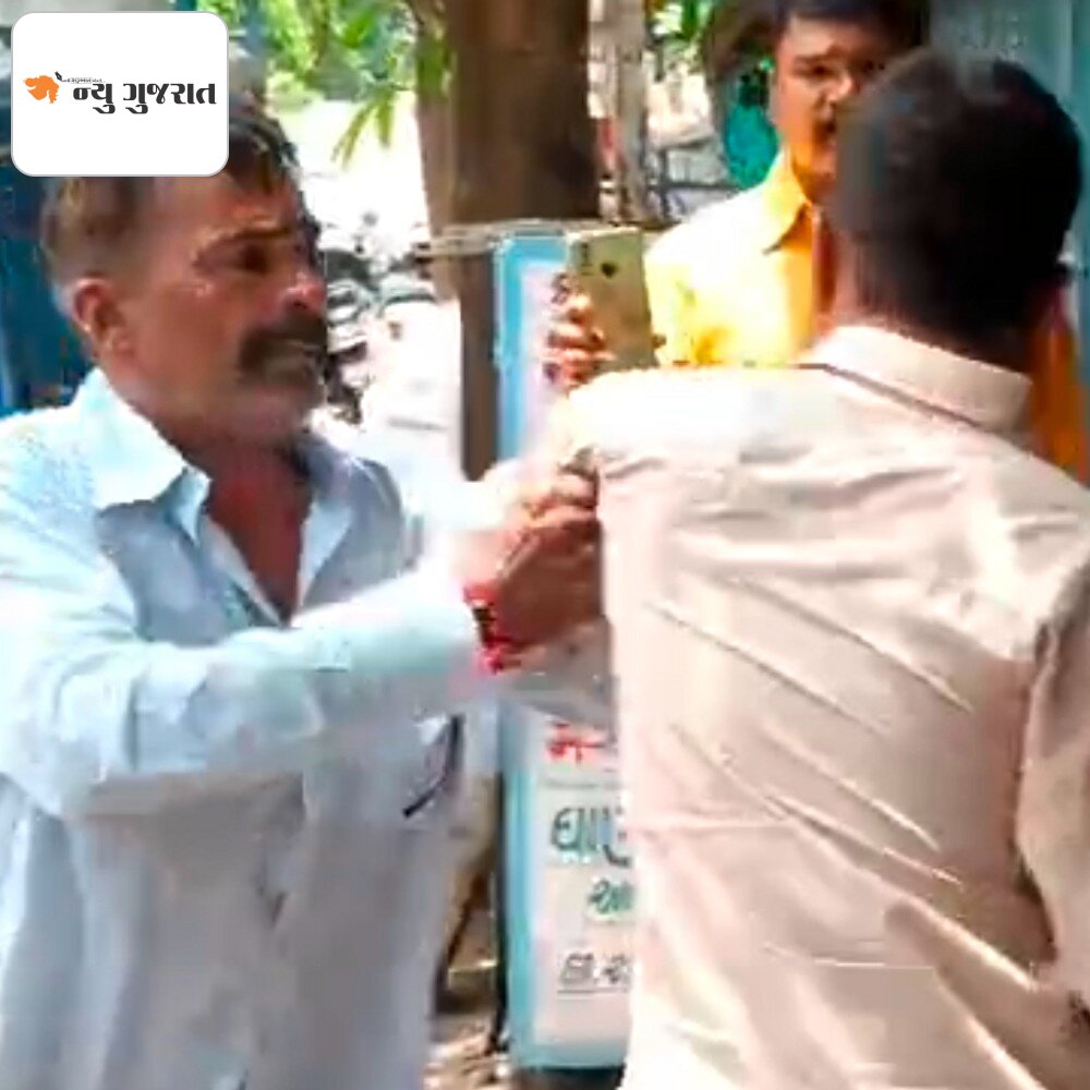 ભાજપના મહિલા કોર્પોરેટરના પિતાનો વીડિયો વાઇરલ:'તારી છોકરી કોર્પોરેટર છે તું નથી, તો તું રોફ કરે છે' તેમ કહેતા પિત્તો ગયો, અનાજની ઘંટી પર આવેલા વ્યક્તિને ડંડાથી ફટકાર્યો