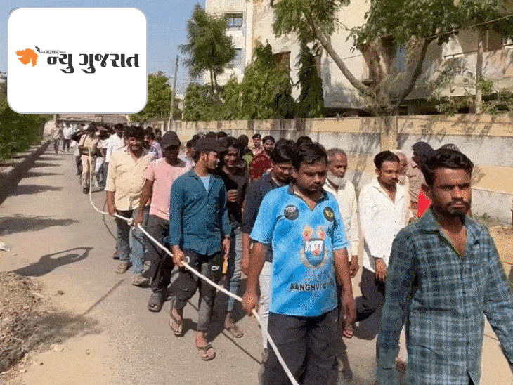 અમેરિકન સ્ટાઇલમાં ગુજરાત પોલીસનું પહેલું ડિપોર્ટ મેગા ઓપરેશન:300 ઘૂસણખોરોને ખાસ વિમાનમાં બાંગ્લાદેશ રવાના કરી દેવાયા, અગરતલામાં એરક્રાફ્ટ ઉતારી વાહનોમાં બાંગ્લાદેશ છોડી મૂકાયા