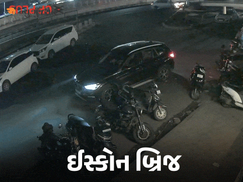 ઇસ્કોન બ્રિજ પાસે જોરદાર અકસ્માત, CCTV:ફૂલ સ્પીડમાં જતી સ્વિફ્ટ બેકાબૂ, BMW સહિત 3 કાર અડફેટે લીધી; સાબરમતીમાં PSIએ નશામાં અકસ્માત કર્યો